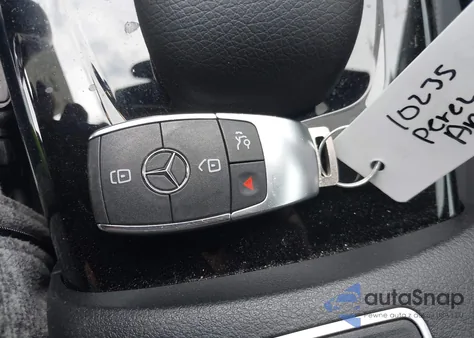 2021 Mercedes-Benz A 220 z USA, uszkodzony, nr VIN W1K3G4EB0MJ309192